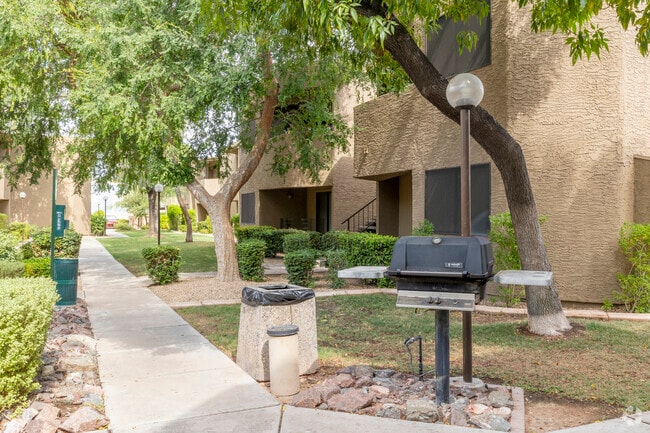 BBQ Area - Papago Park Apartments