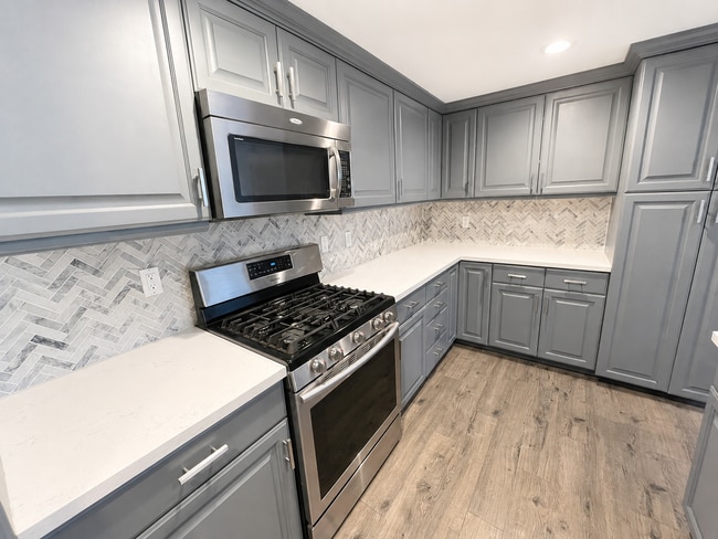 Building Photo - 30020 Santa Cecilia Dr Unit A - 3-2