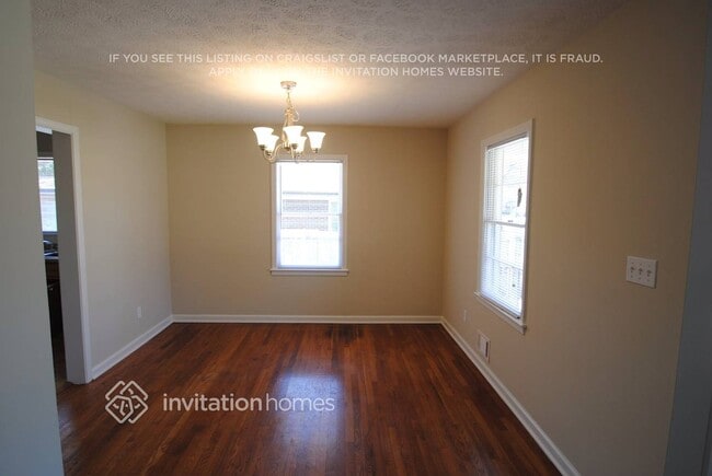 Photo - 2121 Cherry Ln