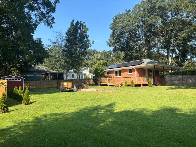 Building Photo - 1964 Braeburn Cir SE Rental