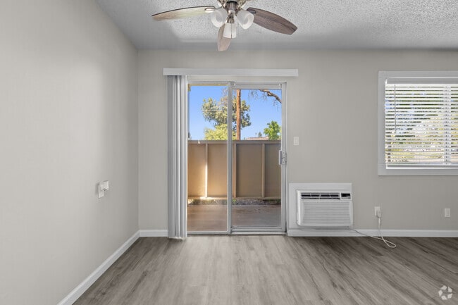 1 habitación, 1 baño - 650 pies cuadrados Rincón de desayuno - Castle Apartments