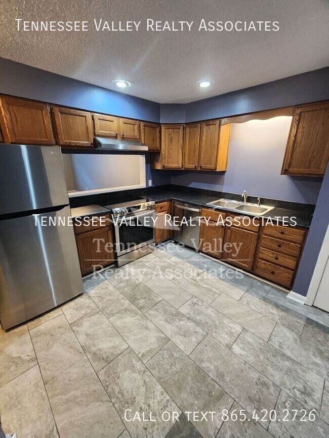 Photo - 433 Bramblewood Ln