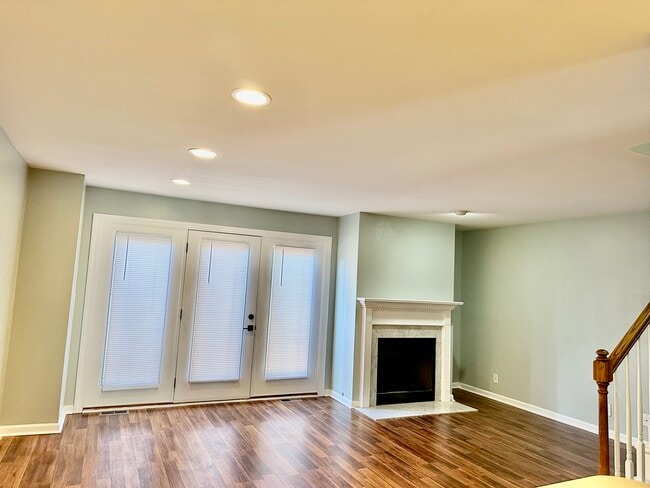 Photo - 3009 Wavecrest Way