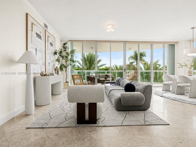 2645 S Bayshore Dr Unit 304