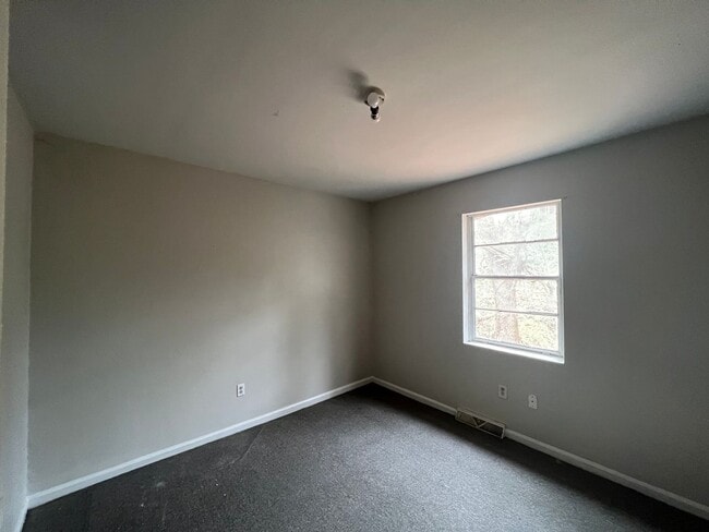 Photo - 1646-1648 Eastern Ave NE Unit 1646 Eastern Ave NE