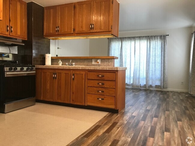 Building Photo - Gorgeous 1+1  in Glendale - Close to Eagle... Unit 1 Rental