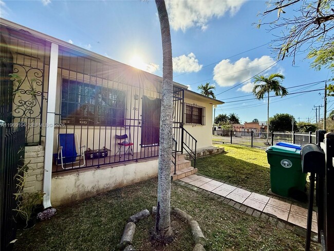 Photo - 3301 NW 23rd Ave Unit 1