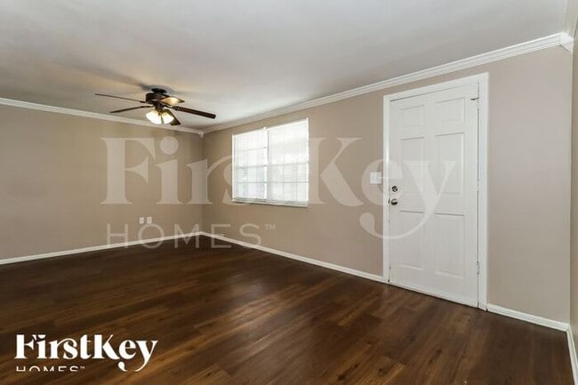 Photo - 4125 Woodsville Dr