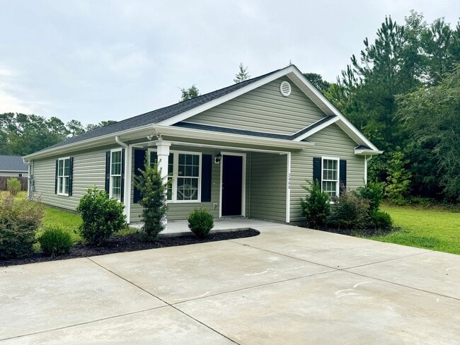 Building Photo - 3 Bedroom, 2 Bath in Conway! No HOA, Plent... Rental