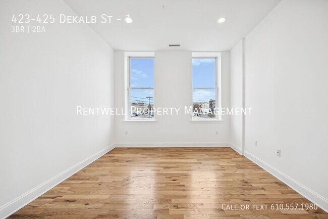 Photo - 423-425 Dekalb St-1 Unit 1