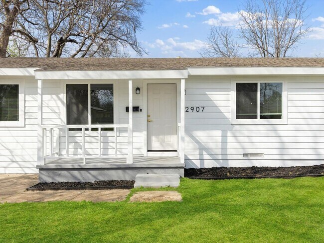 2907 Andrea Ln
