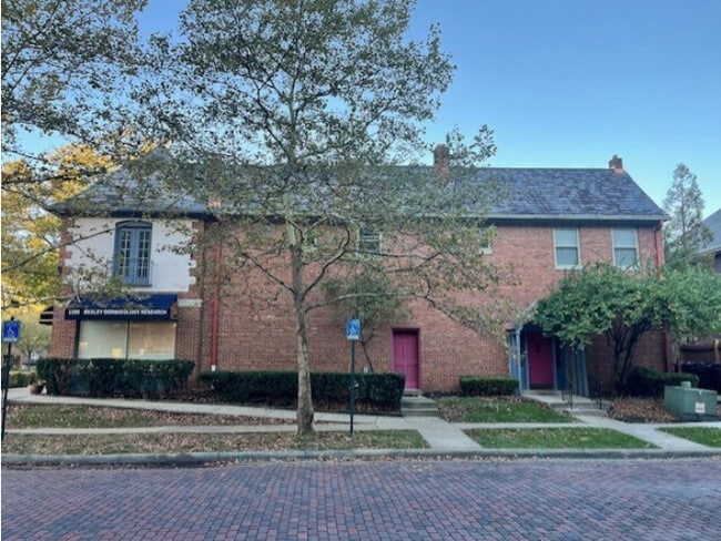 2352-2358 E Main St