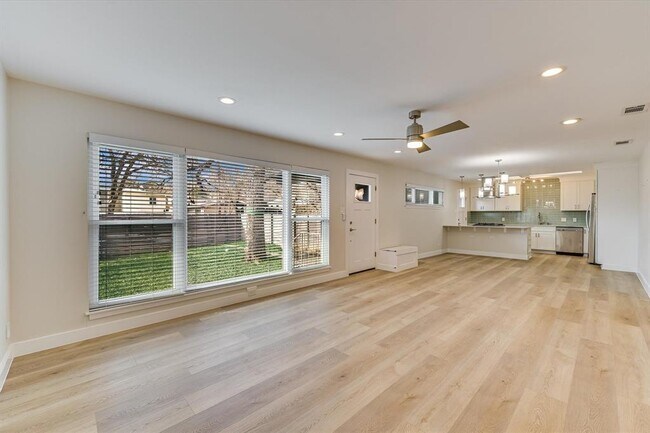 Photo - 1201 Dailey St