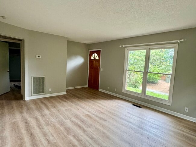 Photo - 1443 Palisades Rd