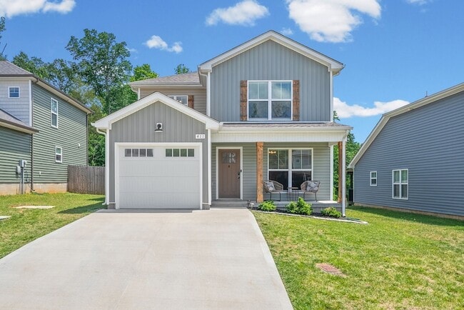 Building Photo - 411 Hillside Dr