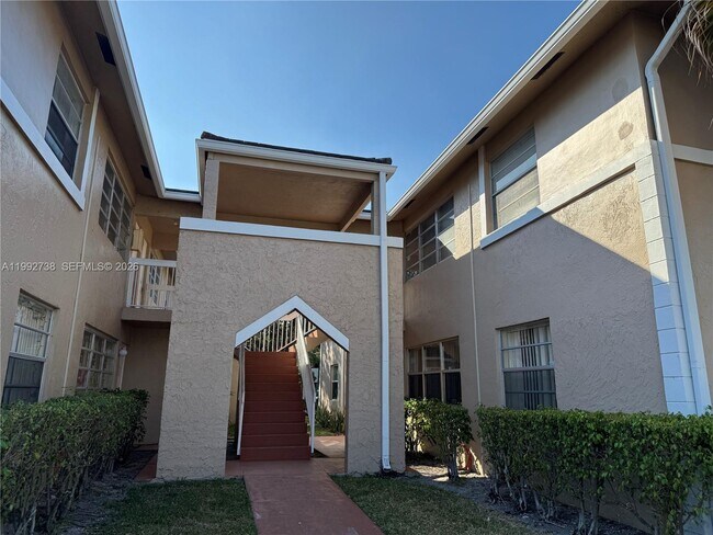 Photo - 1024 Twin Lakes Dr Unidad 21-F