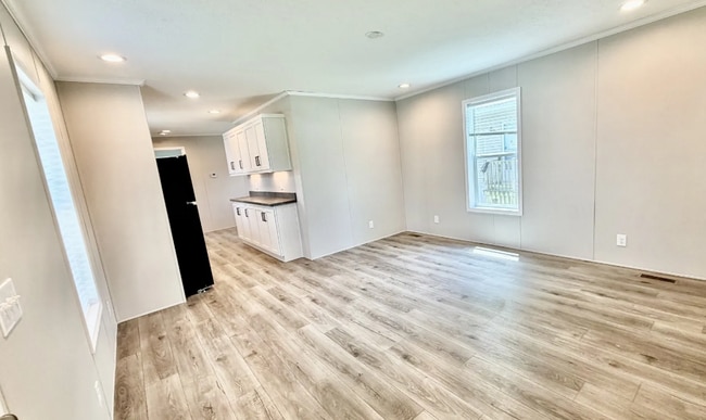Building Photo - 25148 Au Lac Dr N