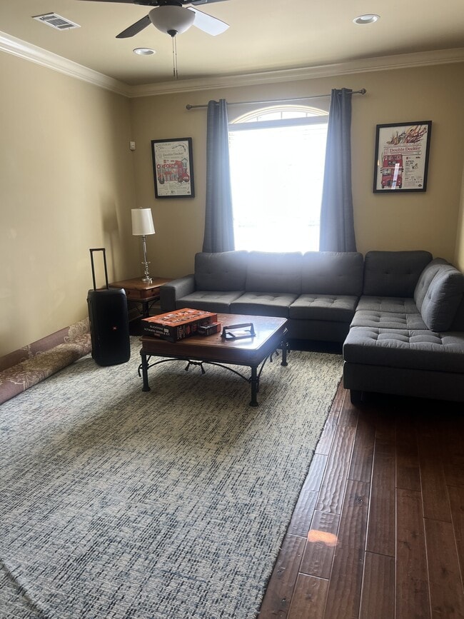 Photo - 2495 Old Taylor Rd