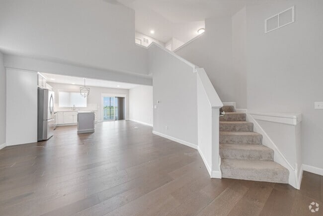 Building Photo - 4 Bed, 4 Bath House on Legends Golf Course