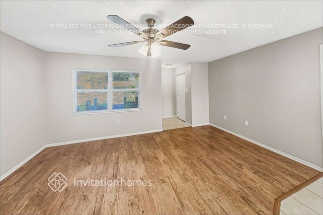 Photo - 7257 56th Ave N