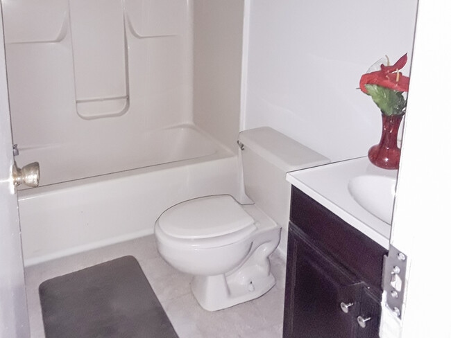 Photo - 249 Doggett Ln