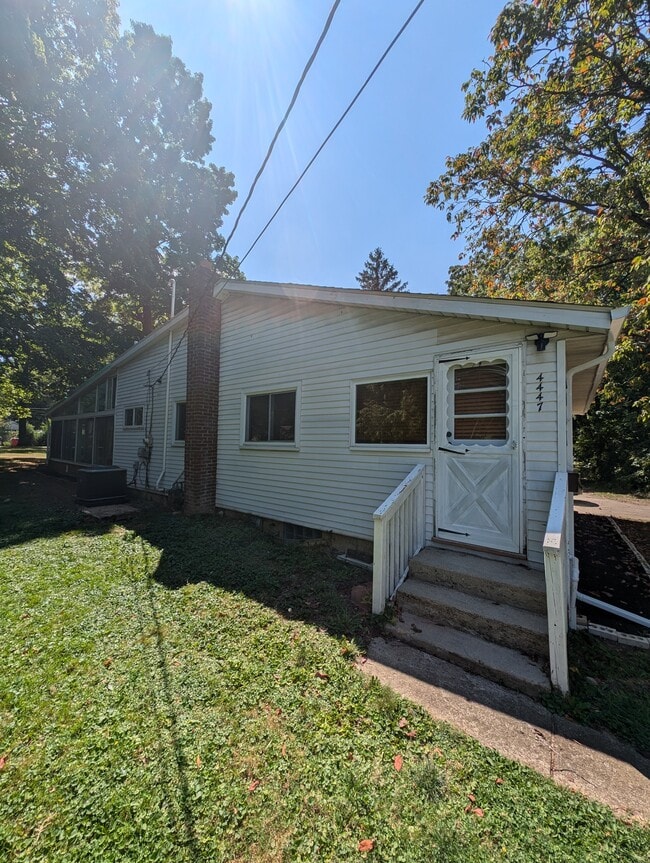 Photo - 4447 Floyd Dr