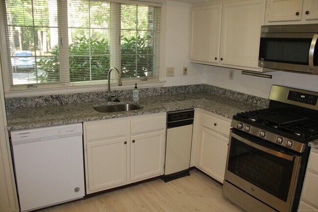 Photo - 45 Tunxis Village Unidad 45