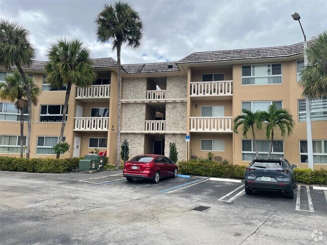 Building Photo - 7440 Miami Lakes Dr Unit F301 Rental