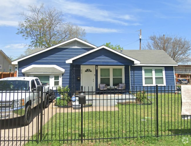 Building Photo - 629 Brook Dr Rental