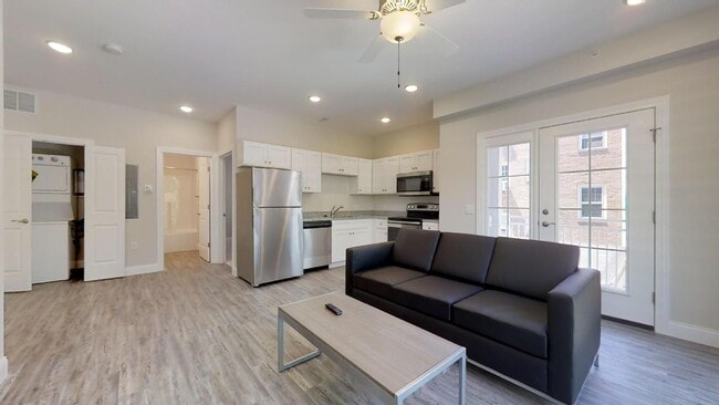 Photo - 309 W Washington