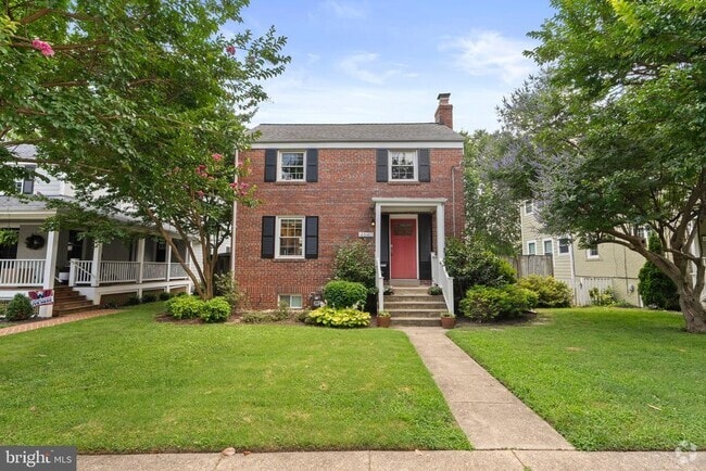 Building Photo - 4640 2nd St S Rental
