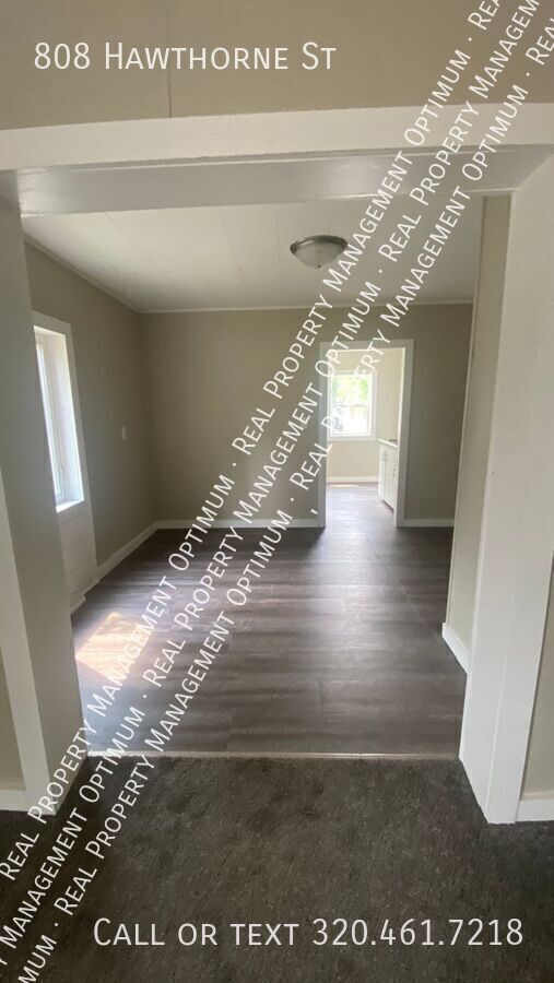 Photo - 808 Hawthorne St