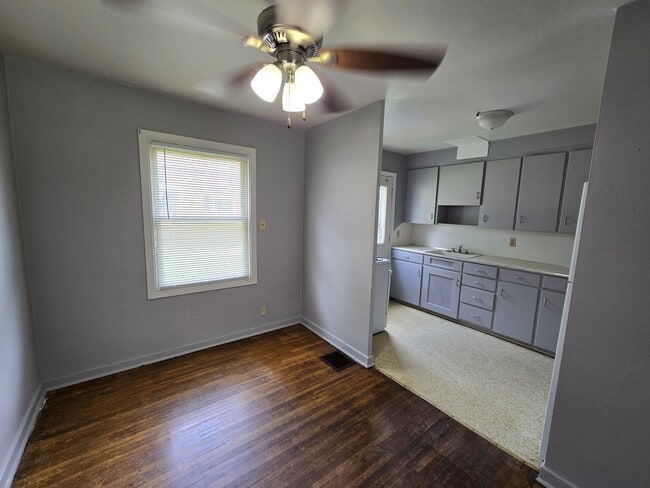 Photo - 263 Madison St
