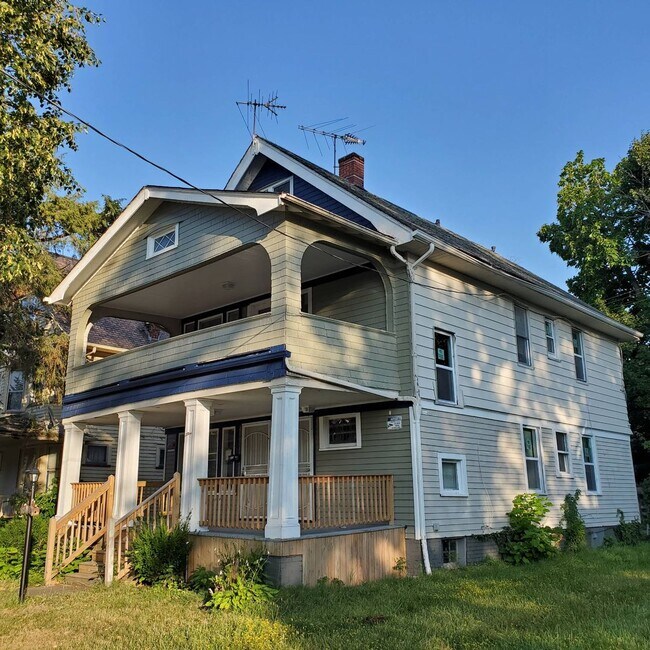 Photo - 12098 Chesterfield Ave Unit 1