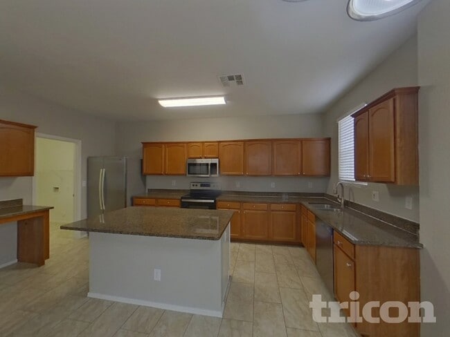45542 W Tucker Rd