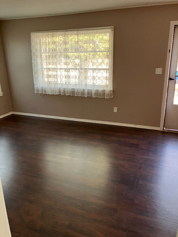 Photo - 406 13th St S