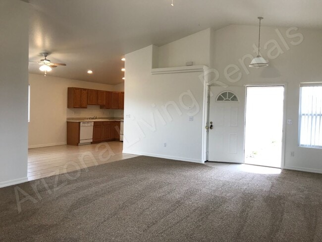 Building Photo - PERFECT CUL-DE-SAC HOME