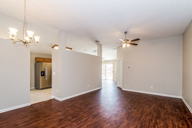 Photo - 12561 Brahma Bull Cir W