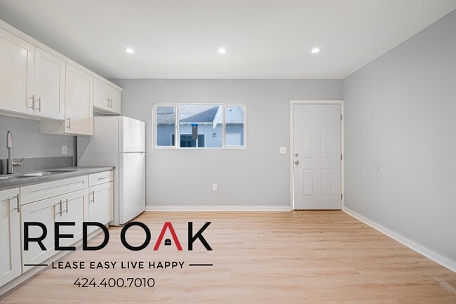 Photo - 923 W 75th St Unit 927 3/4
