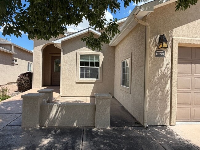 Photo - 1825 Venetian Dr