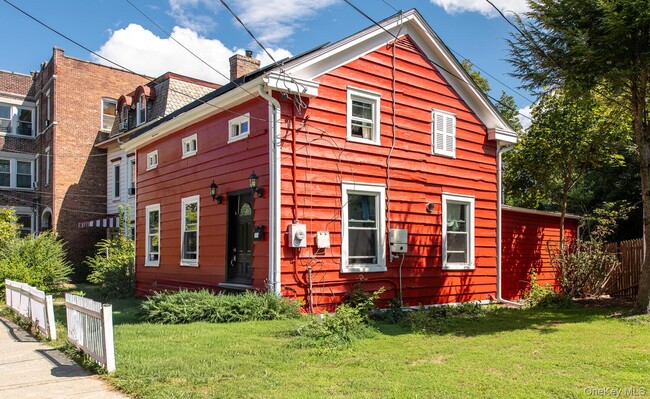 Building Photo - 88 S Hamilton St