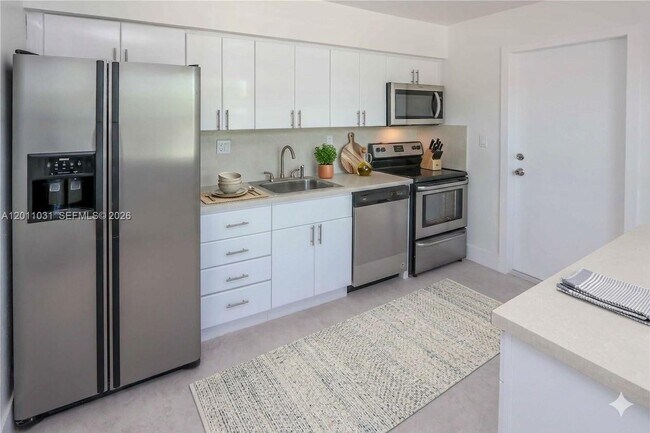 Photo - 2943 SW 36th Ave Unit A