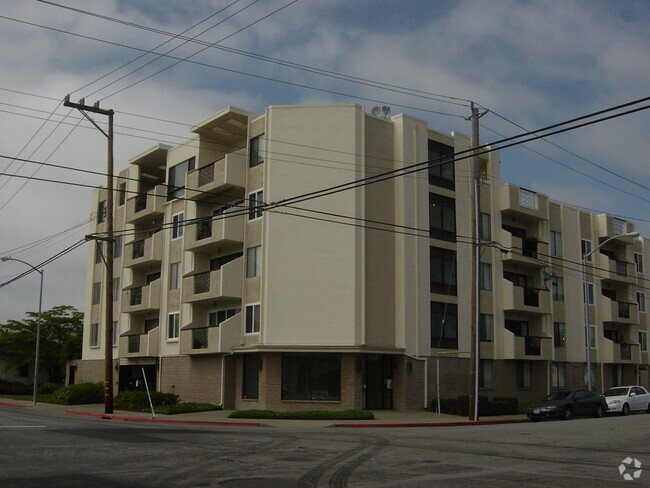 Building Photo - 398 Parrott St Unit 104 Rental