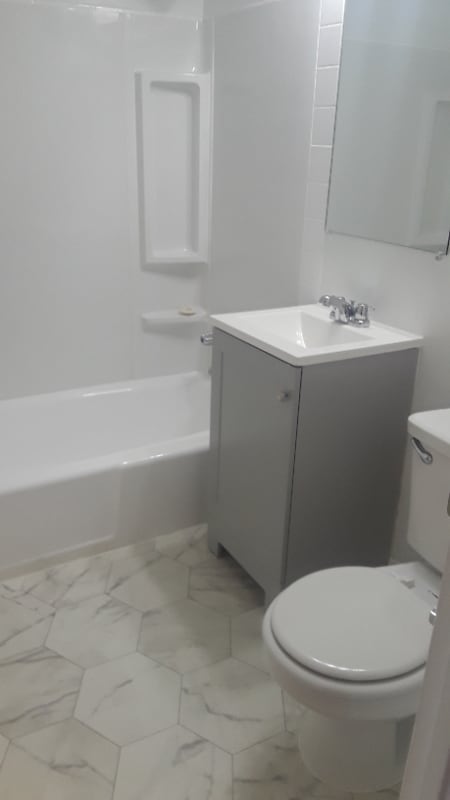 Photo - 8263 Russell Rd