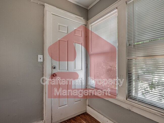 Photo - 2309 1/2 N Florida Ave