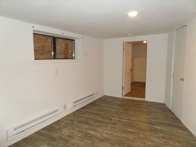 6523 35th Ave SW Unidad B