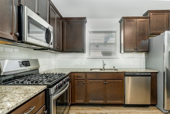 Photo - 716 Bluebird Way