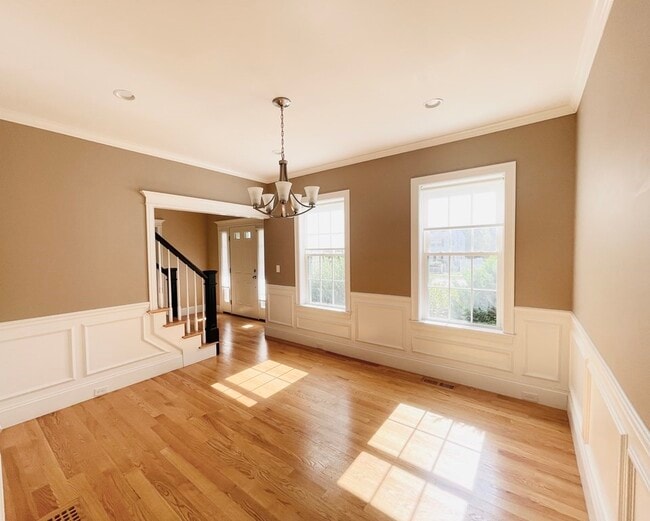 Photo - 127 Lowell St