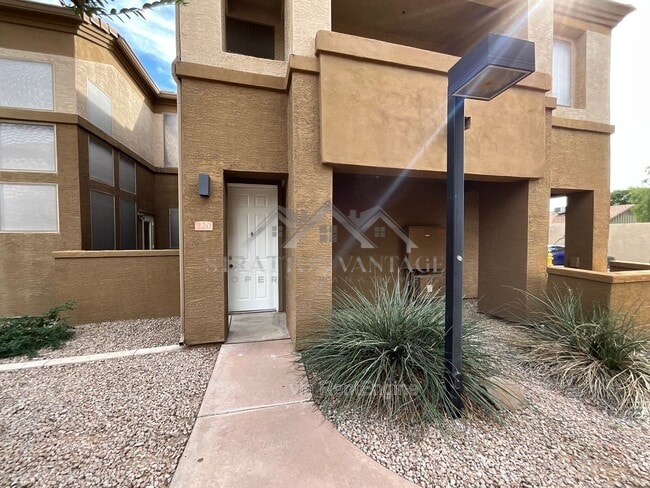 Building Photo - 1445 E Broadway Rd Unit 220