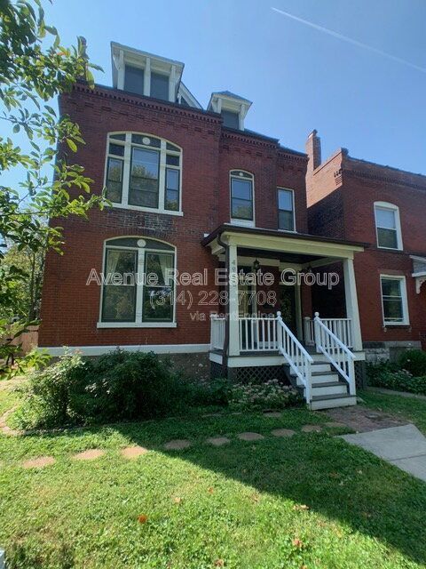 Building Photo - 4950 Magnolia Ave Unit 2